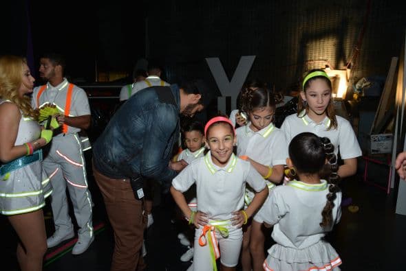 Mira los mejores momentos detrás de cámaras y en el escenario con todas las estrellas que llegaron a Teletón USA para participar en esta importante causa.