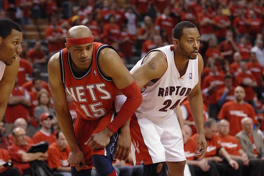 <b>7) Morris Peterson.</b> De 2000 a 2007 fue integrante de los Raptors, el guardia jugó 542 partidos como miembro del equipo de Toronto, el segundo máximo de todos los tiempos, con 16,059 minutos el cuarto de la historia a nivel franquicia.