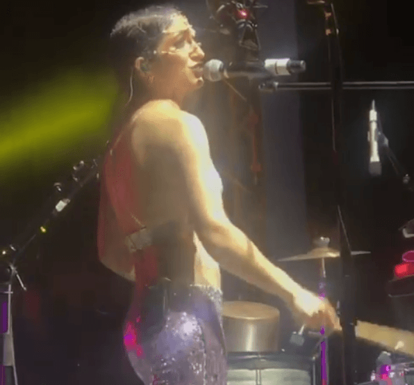 Presentarse con éxito en el Miami Beach Pride es otro de los logros que enorgullecen a Lili y a toda la familia Estefan.