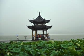 Cielo nublado por encima de China antes de la llegada del tifón Soudelor.