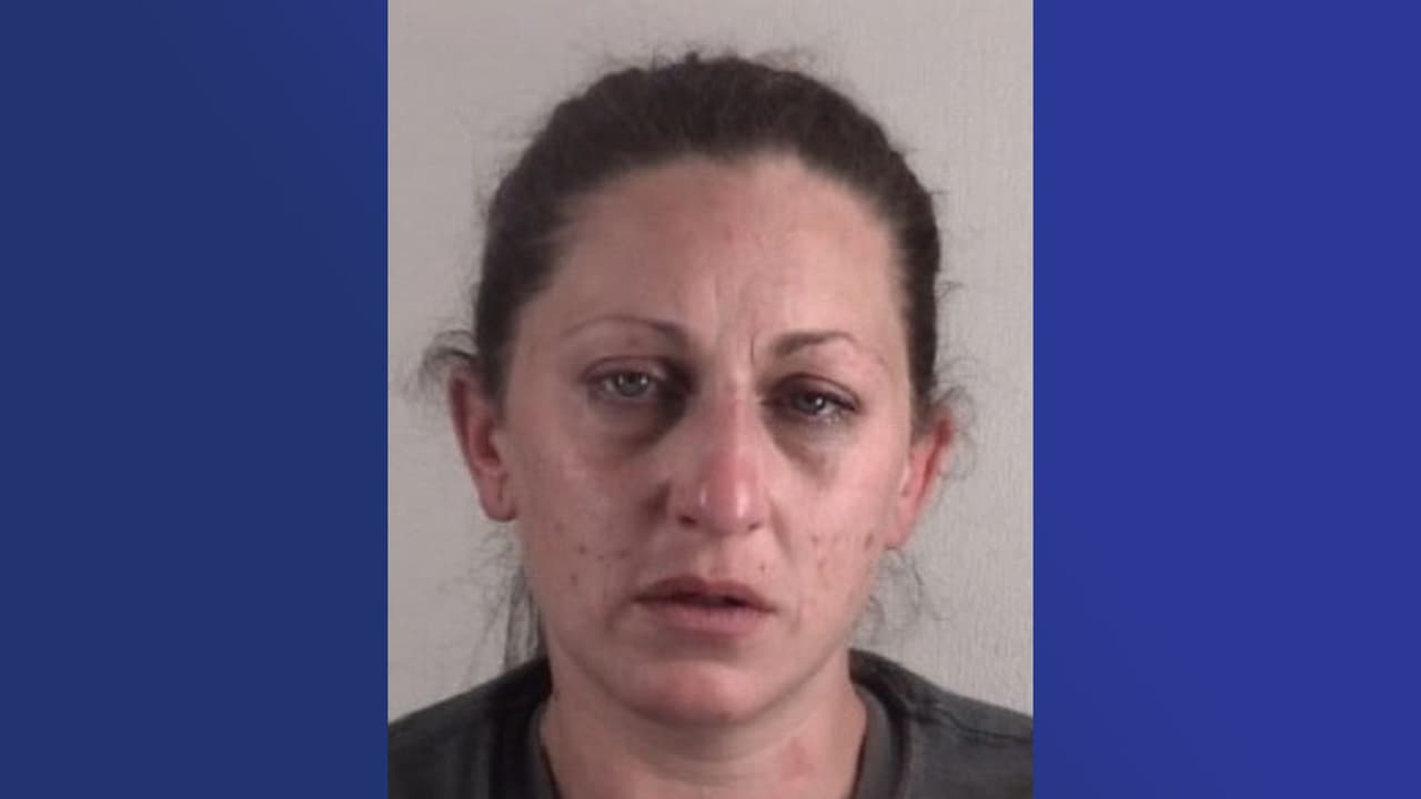 Enfermera embarazada pierde a su bebé al atender a una reclusa en hospital de Texas