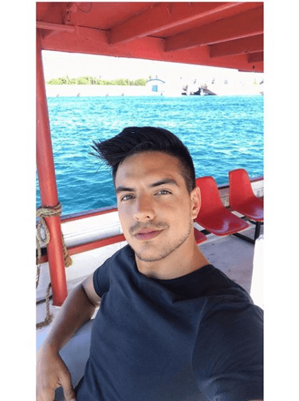 Con el tiempo su personalidad y estilo ha cautivado a sus seguidoras.