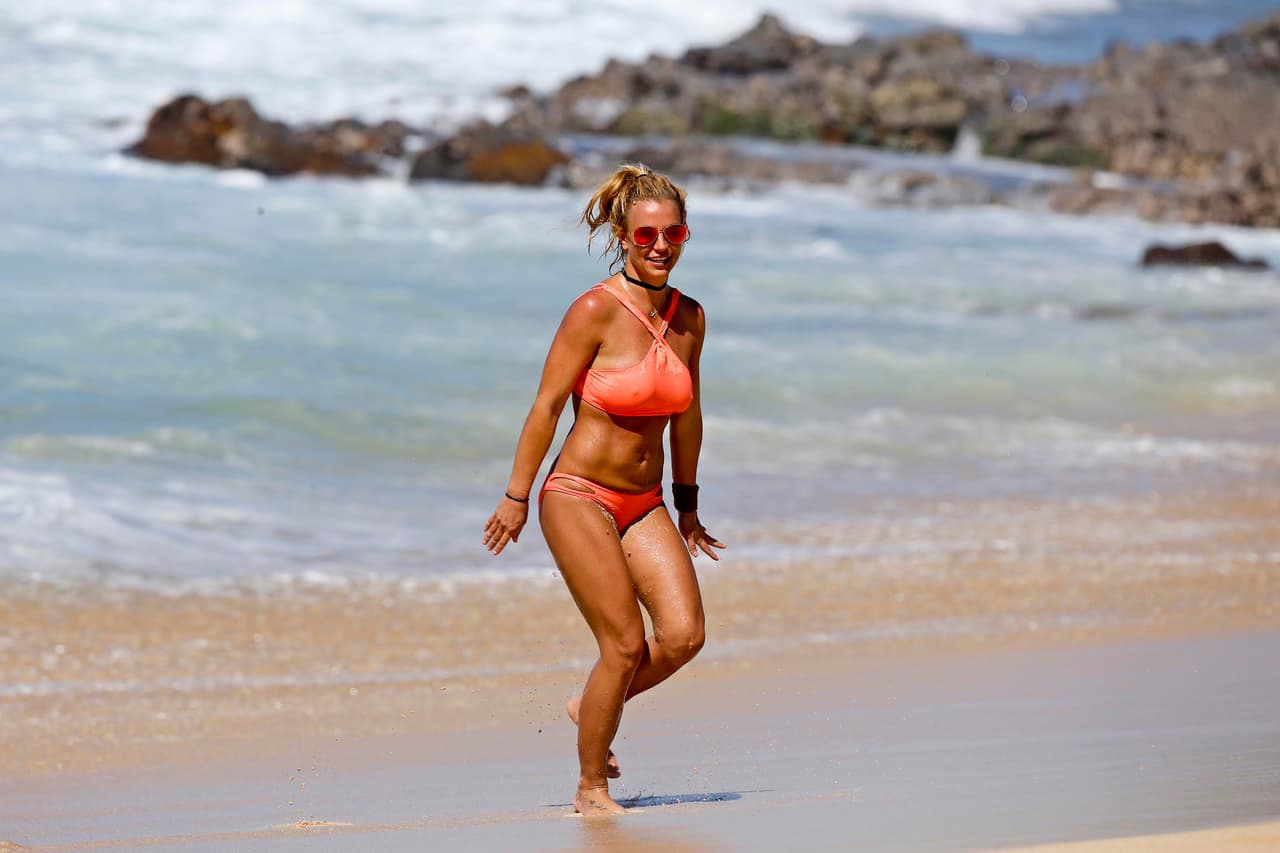 Con ese bikini azul rompió varios corazones.