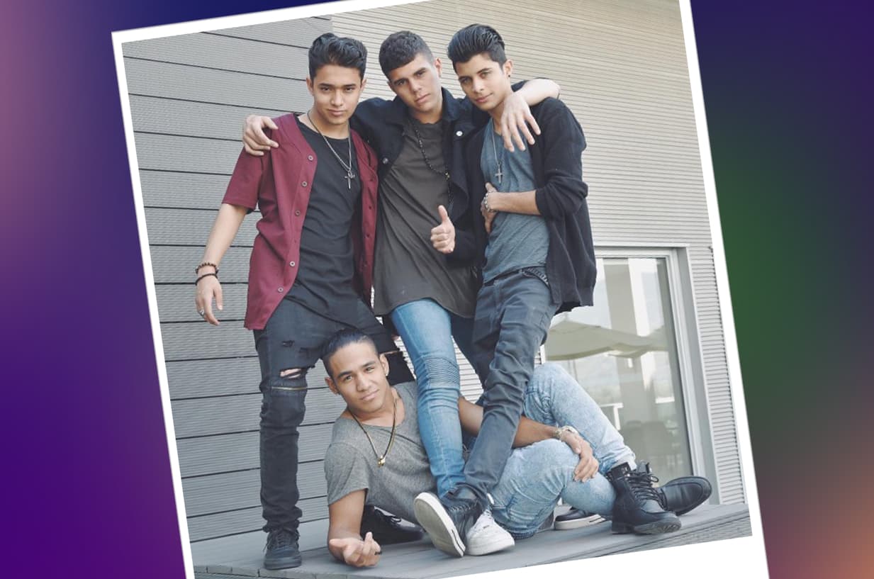 Y cuando están listos para posar se inventan alguna manera para hacer sus fotos inolvidables.