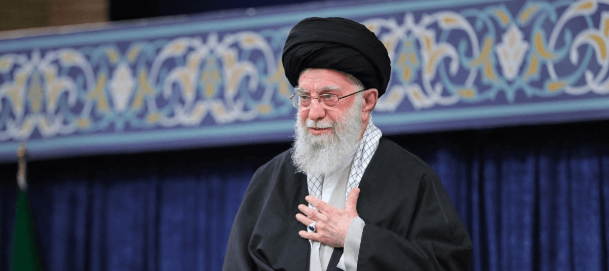 Ataque contra líder Alí Jamenei conducirá a una guerra total, advierte presidente de Irán