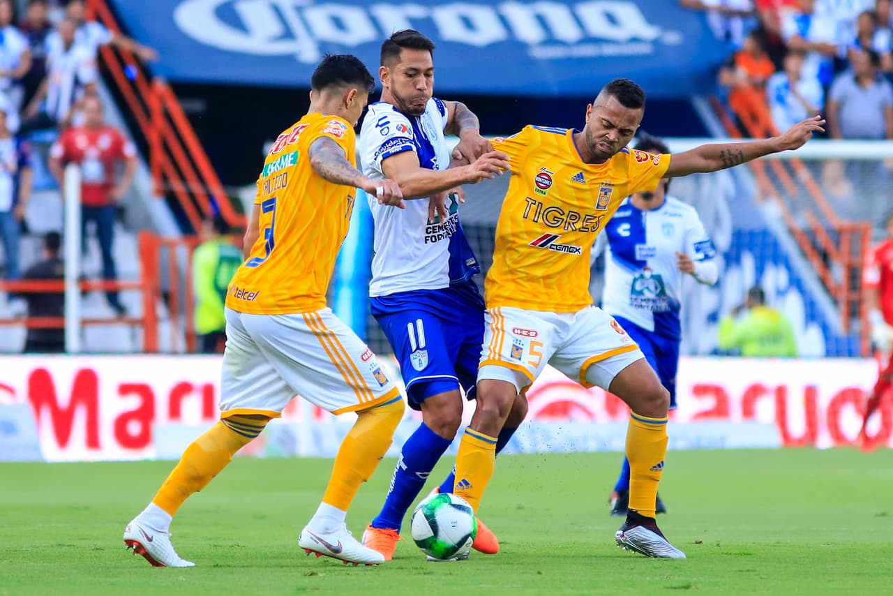 Pero los felinos regios no se quedaron de brazos cruzados y de inmediato reaccionaron para que el partido no se pusiera inalcanzable.