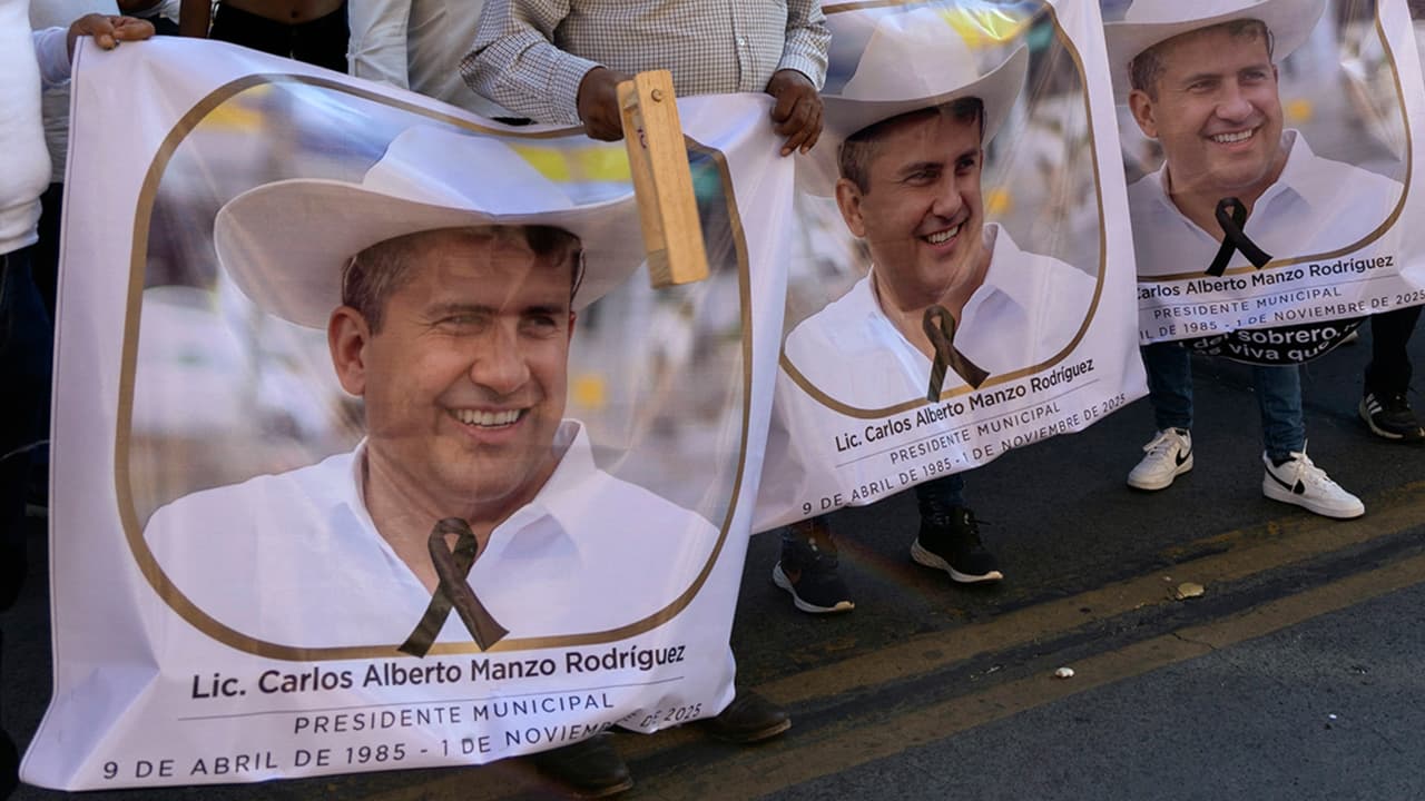 Juez ordena procesar a presunto autor intelectual y escoltas de Carlos Manzo, alcalde asesinado en México