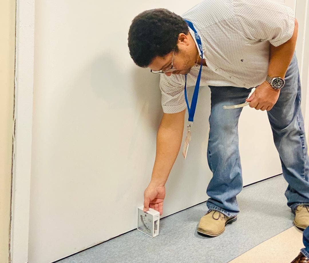 <div class="cms-textAlign-center">
 Inspección ocular en el Hospital Universitario y el Pediátrico del Centro Médico de Río Piedras
</div>