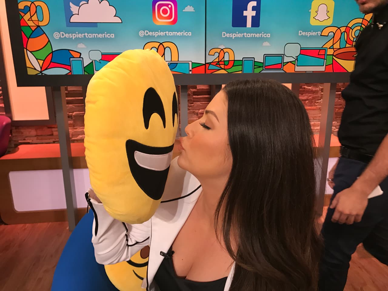 Hoy es el día internacional del beso.