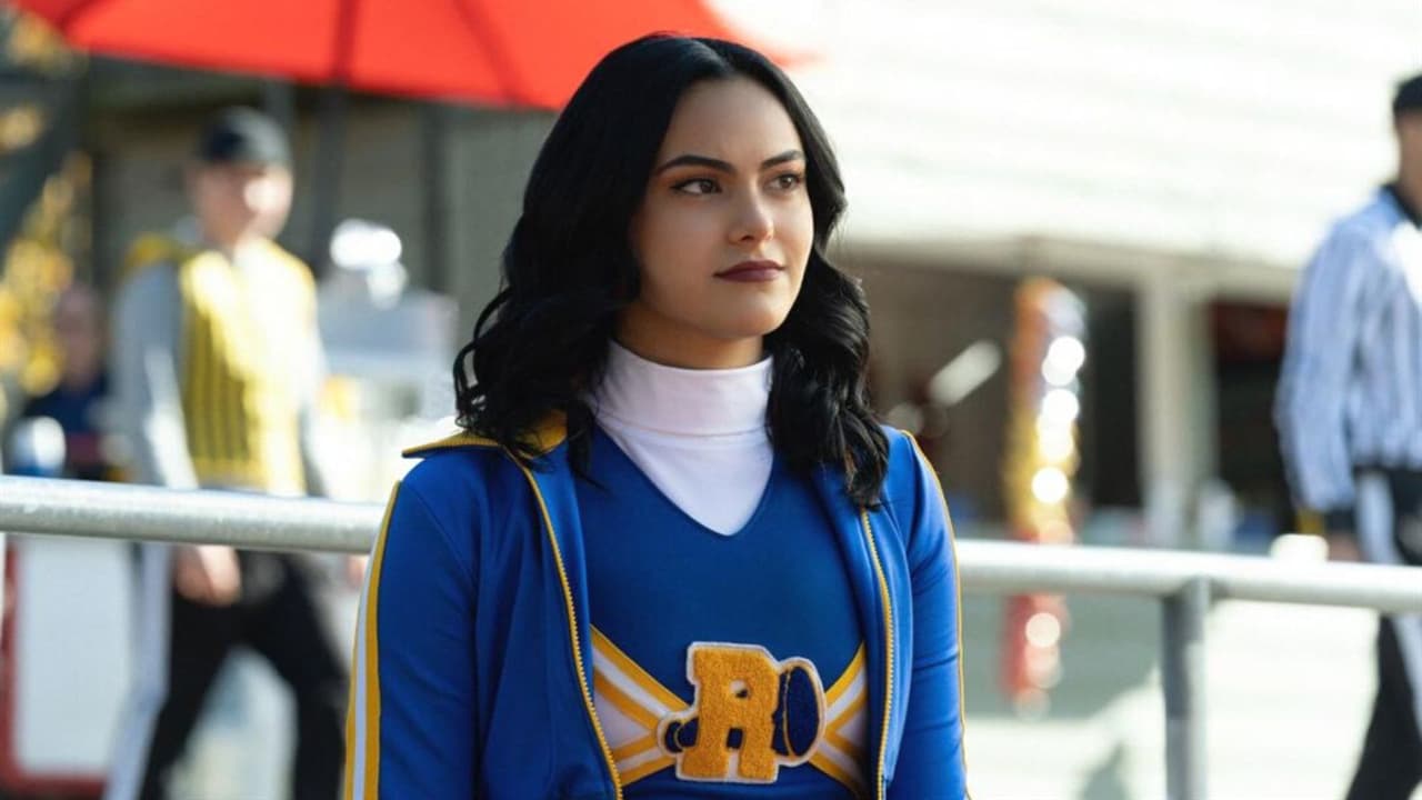 Camila Mnedes como Veronica Lodge