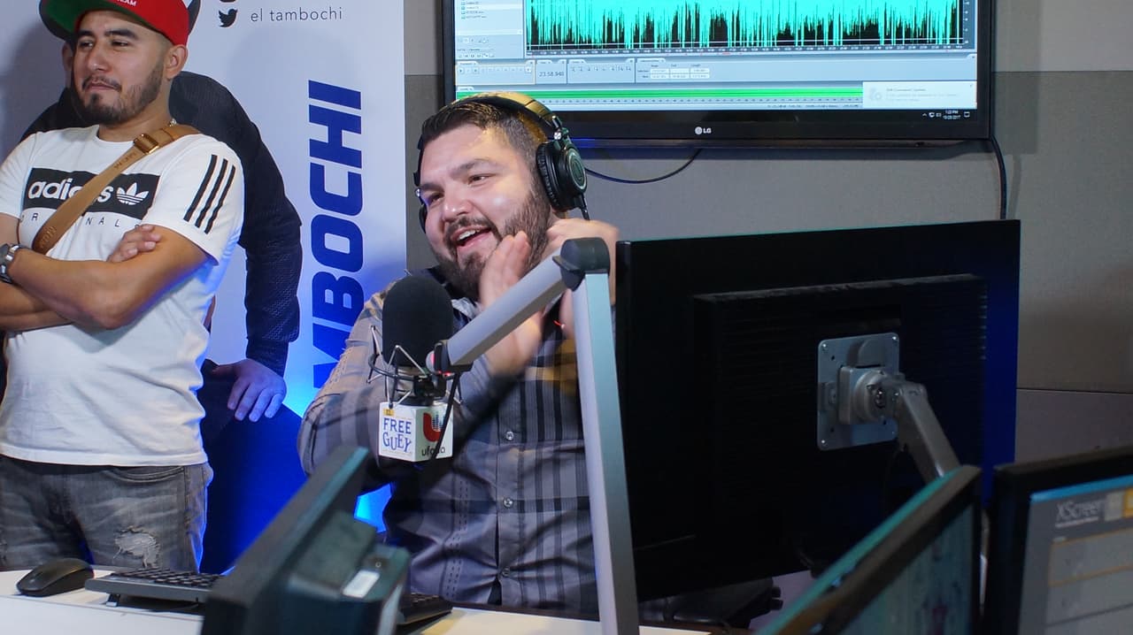 <b><a href="http://www.univision.com/temas/omar-chaparro">Omar Chaparro</a></b> se metió al 
<b><a href="http://www.univision.com/temas/el-free-guey">Free-guey show</a></b> y nos contagió con toda su alegría.