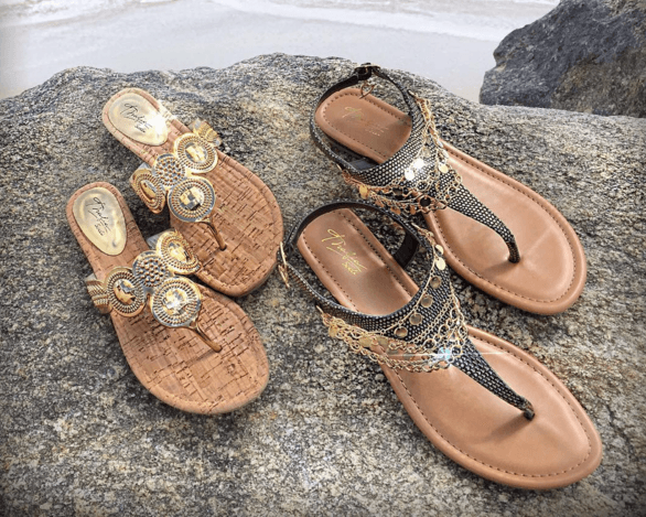 ¡Estas sandalias están súper cool!