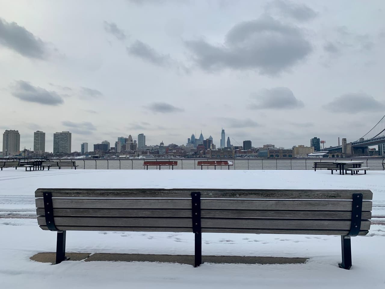 Según el Servicio Nacional de Meteorología los totales de nieve acumulada en el condado de Camden fueron: 
<br>
<br>Bellmawr - 2.2, Blackwood - 3, Cherry Hill - 2, Lindenwold - 3.3, Sicklerville - 3, (Cerca de) Berlín Occidental - 2.8, (Cerca) de Winslow Township - 4