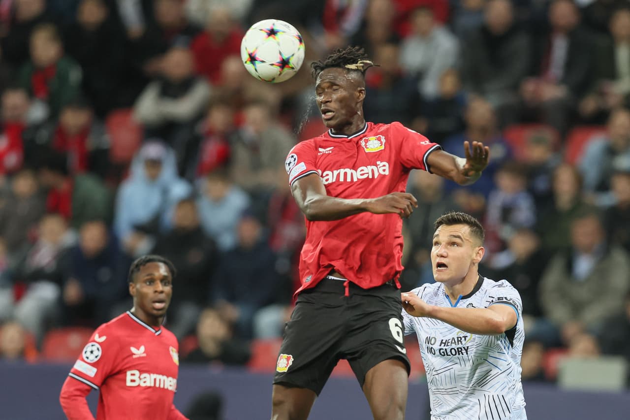 Atlético de Madrid cayó en su visita ante Porto por 2-1 y el Bayer Leverkusen empató de local ante Brujas con un 0-0 para clasificarse los de la Bundesliga a Europa League y eliminar a los españoles.