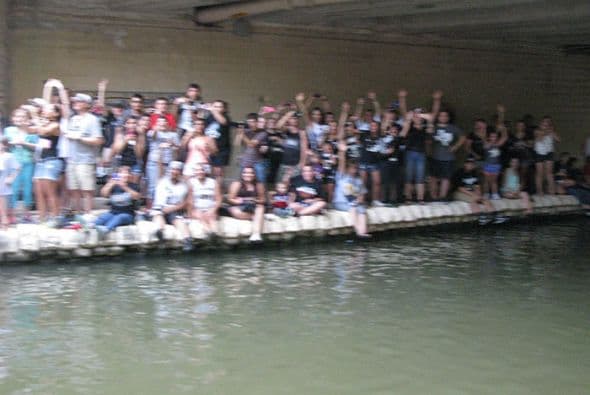 Photos: Spurs Championship Parade 2014 Barges