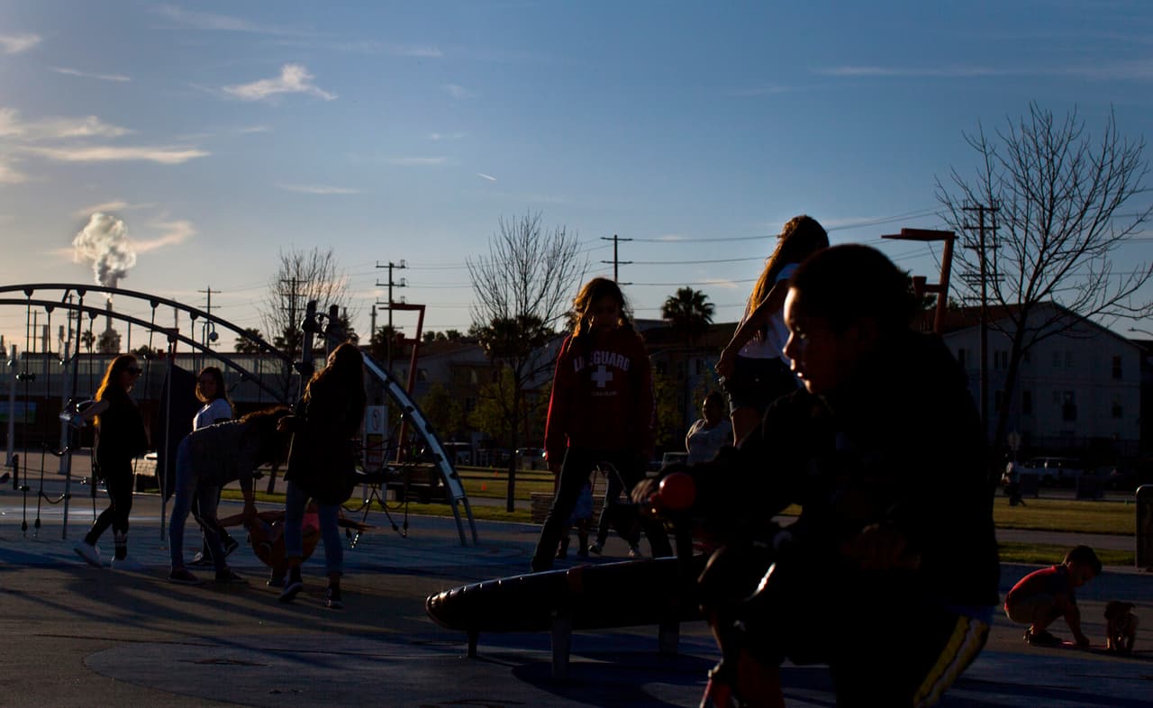 Terminado en 2011, el Wilmington Waterfront es un parque de 29.2 acres que fue pensado como un espacio verde para la comunidad, pero está muy cerca de las grúas del puerto.