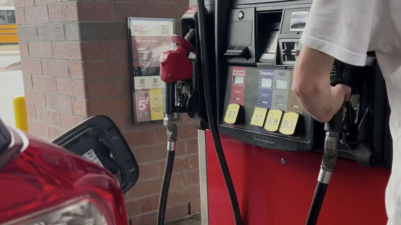 “El aumento va a continuar”, precio de gasolina pega a bolsillos de hispanos en Georgia