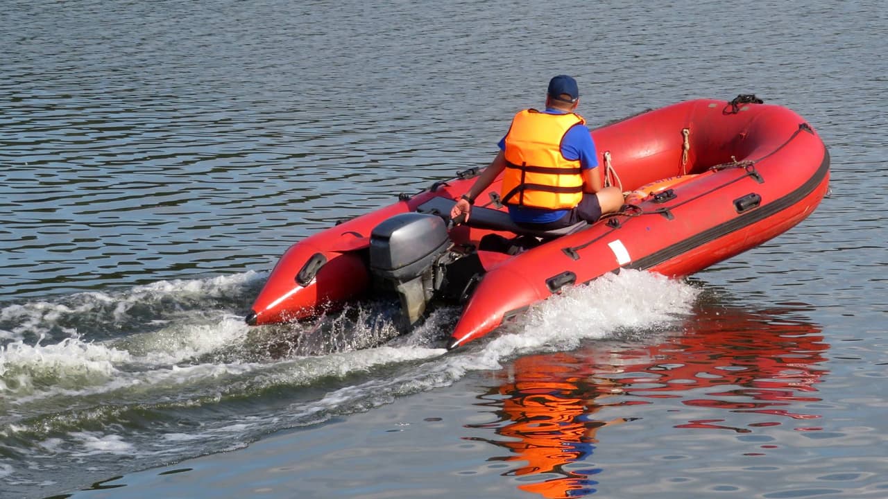 Hallan el cuerpo de un hombre flotando en el lago Tempe Town: Las autoridades investigan