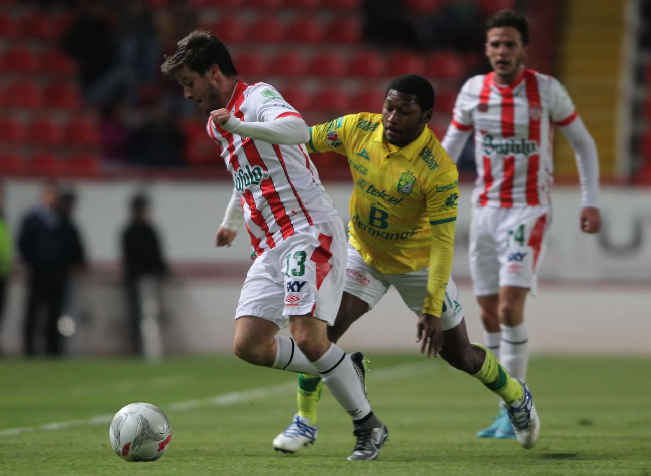 Necaxa le pasa por encima a León en la Copa MX