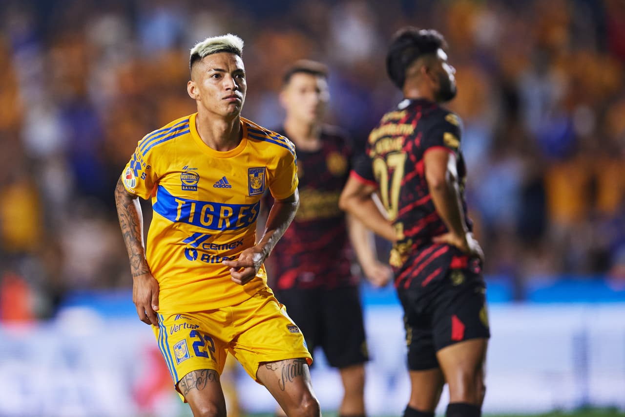 Raymundo Fulgencio hizo el gol que le dio la ventaja a Tigres.