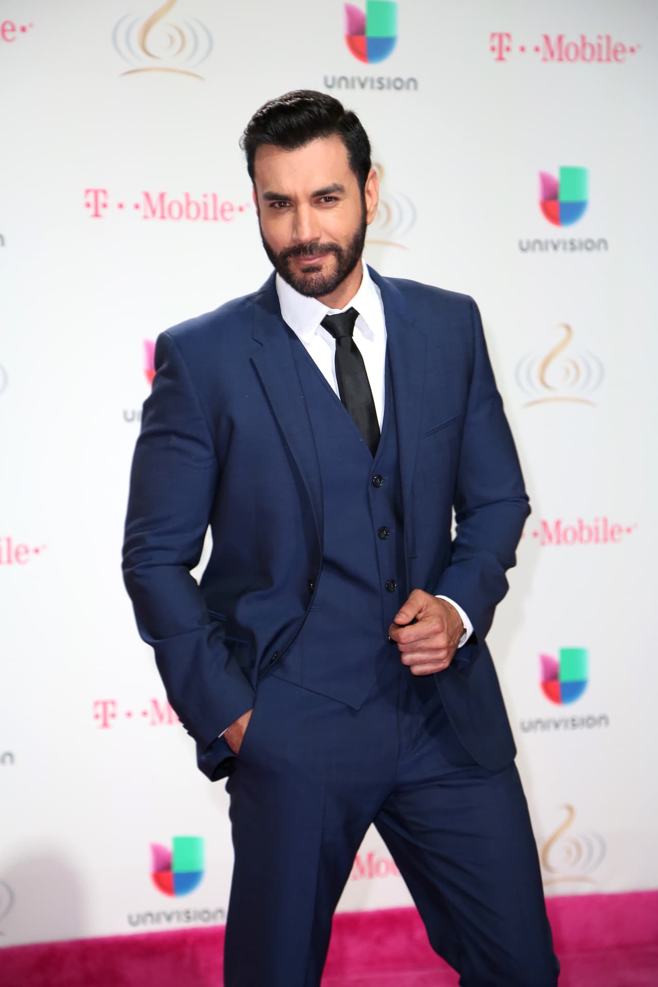 Ese año, el actor David Zepeda fue uno de los presentadores de la noche.