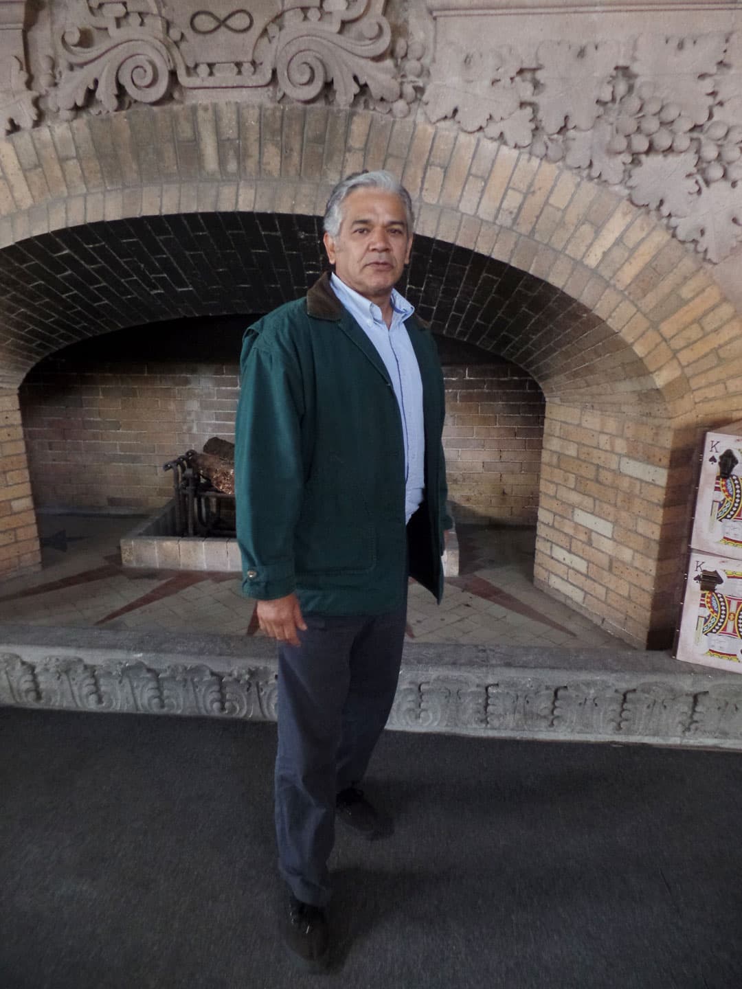 Camilo (Enoc Leaño) es el peor enemigo de Fidel, gracias a él está en la cárcel. Fidel mató a su hermano porque estaba enamorado de Selma, por eso estos dos peligrosos hombres están peleados a muerte.