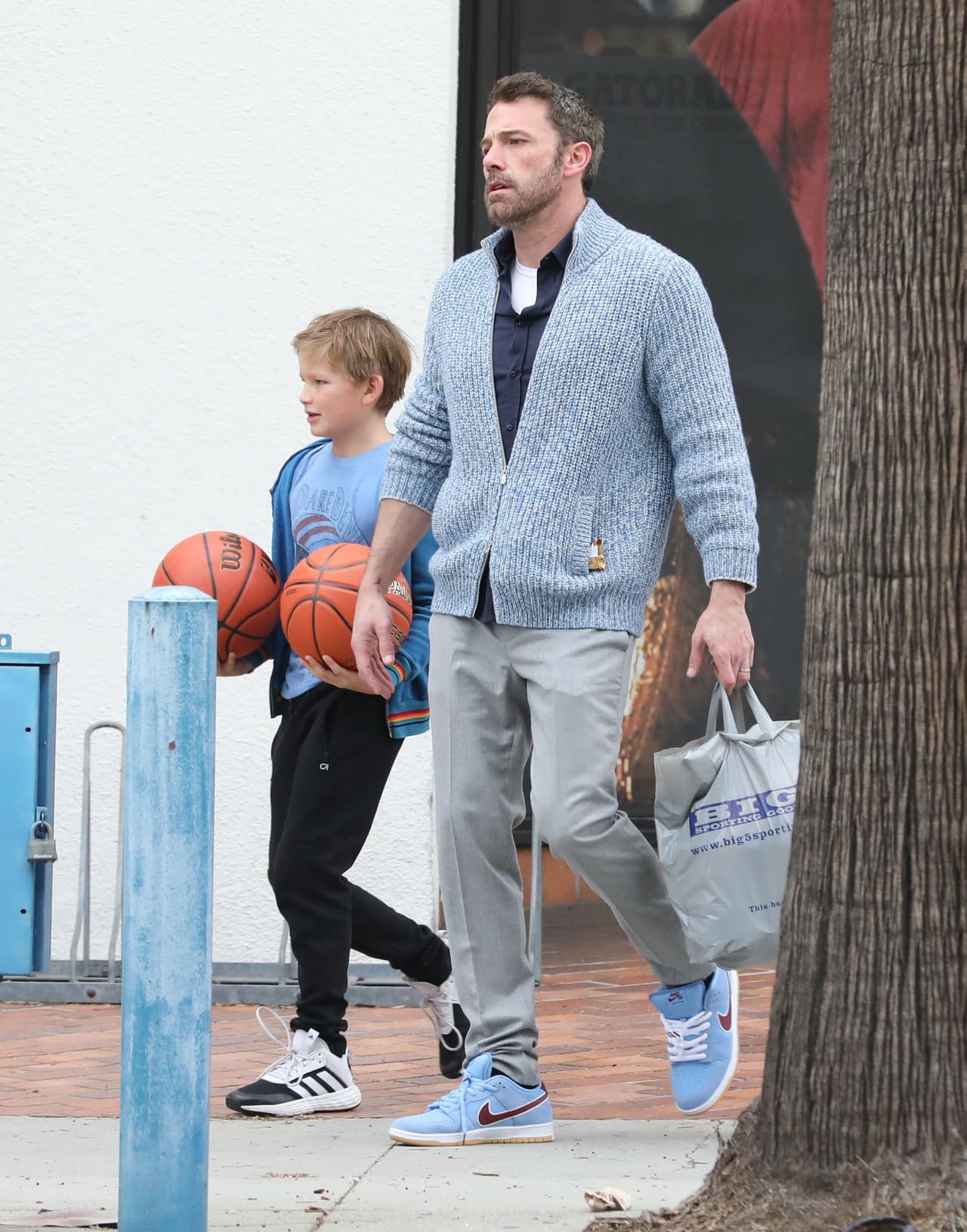 El niño es uno de los tres 
<b><a href="https://www.univision.com/famosos/hijos-de-ben-affleck-y-jennifer-garner-fotos" target="_blank">hijos que tuvo con la actriz Jennifer Garner,</a></b> con quien estuvo casado de 2005 a 2018.
<br>