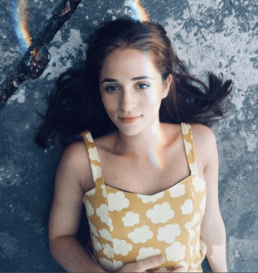 Su debut en televisión fue en la exitosa serie
<b>Soy Luna</b>.