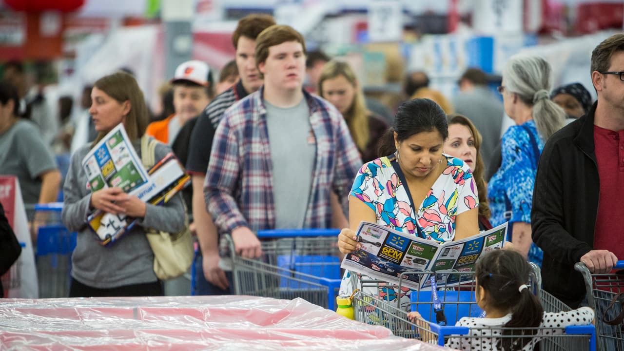 Difunden información falsa en Cicero sobre posibilidad de tiroteos en tiendas de Walmart