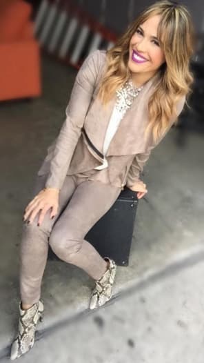 Un estilo ideal para una mamá muy la moda. ¡Haz de tu sonrisa tu mejor accesorio!