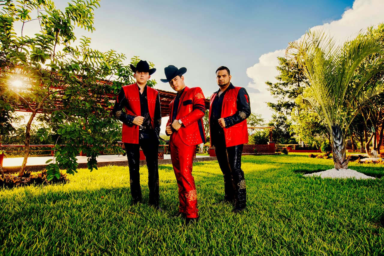 Y que poco a poco empezó a aprender, en la escuela y también de forma autodidacta.