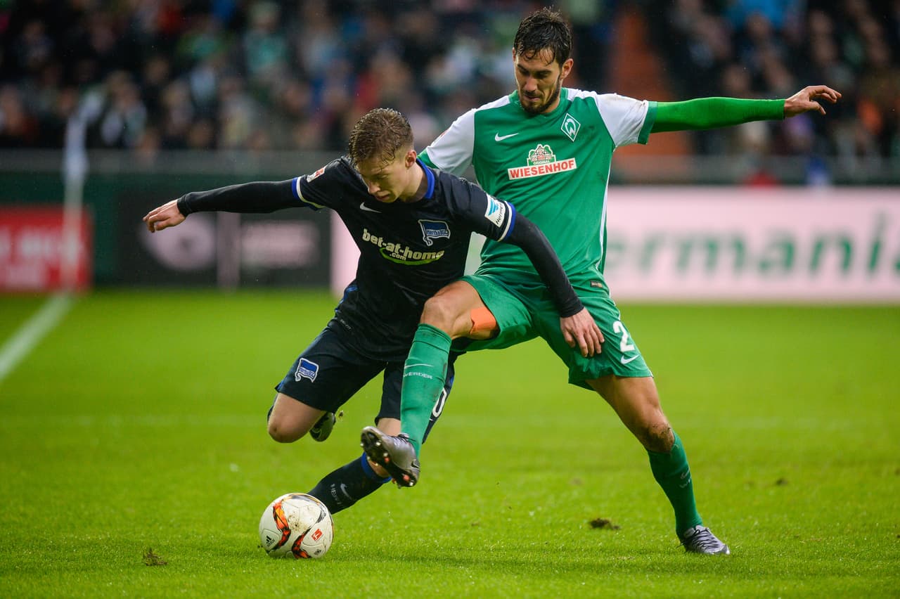 El nuevo refuerzo del Deportivo Toluca, el defensor argentino Santiago García, fue propiedad del club chileno Rangers de Talca. Pero jamás jugó en el Rangers, sino que su carta pertenecía a 'unos inversores' que lo cedieron al Werder Bremen.