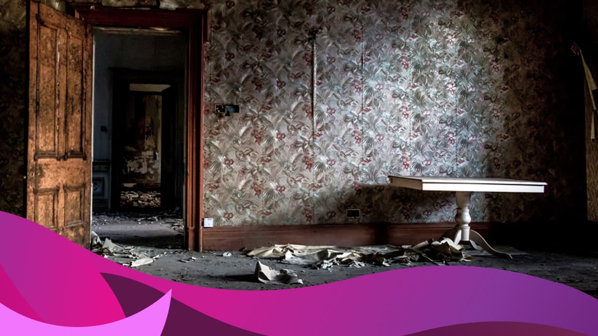 <b>Casas encantadas: riesgo medio a alto</b>
<br>Las casas embrujadas de interior pueden dar miedo por más de una razón este año. Con la gente gritando y corriendo y los estrechos pasillos dentro de las casas encantadas, es posible que tengan que esperar hasta el próximo año. Sin embargo, los bosques embrujados, las casas embrujadas al aire libre o un laberinto de maíz embrujado donde la gente puede usar una máscara, esparcirse y tomar desinfectante para manos sería más seguro.
<br>