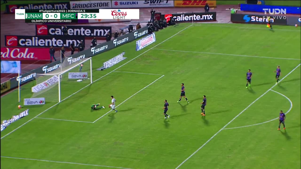 ¡TIRO ATAJADO! disparo por Gustavo Del Prete.