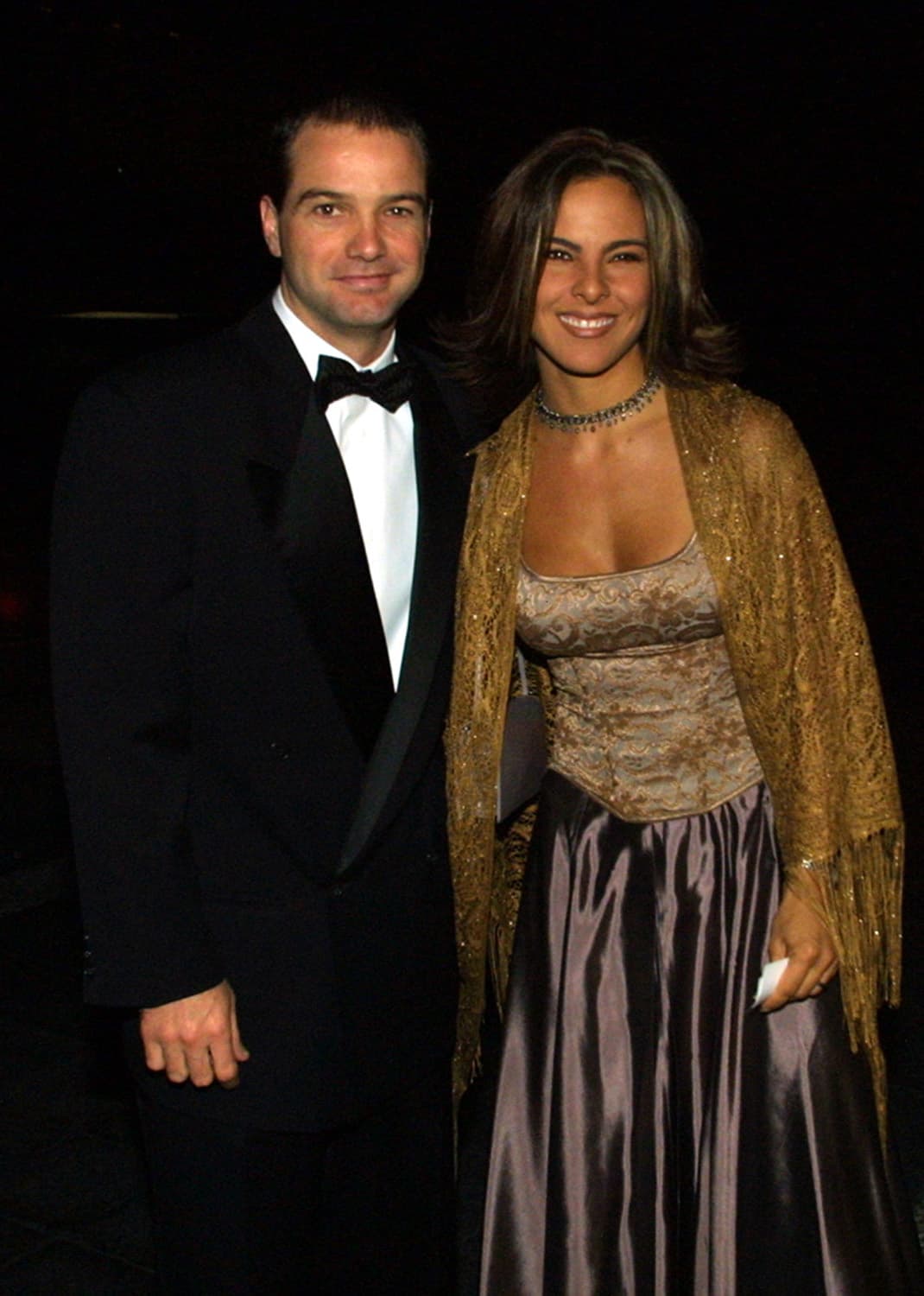 Casi diez años después y tras casi un año de salir con el futbolista Luis García Postigo, él le pidió matrimonio. Se casaron en 2001, pero se separaron después de un año, en medio de denuncias por maltrato físico y verbal por parte del deportista.