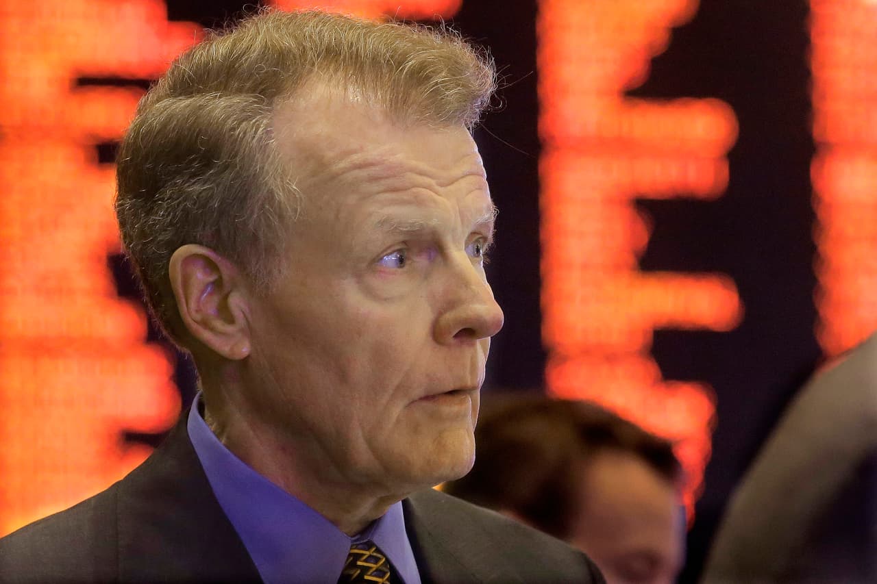 Cuatro acusados, incluido un amigo de Madigan, se declaran inocentes en casos de soborno