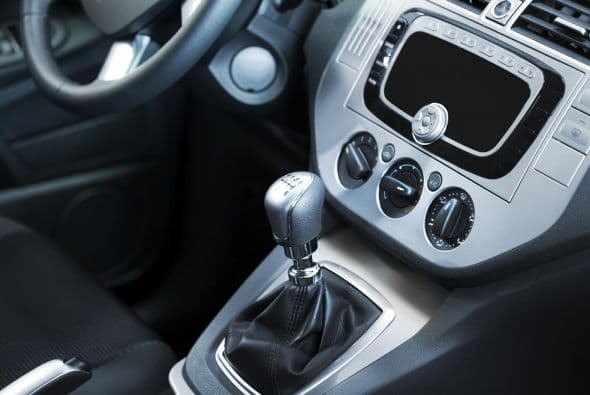 Service. Si tienes un carro moderno, seguro que ya sientes que tu mejor amiga es esa pequeña computadora que controla todo en tu automóvil.