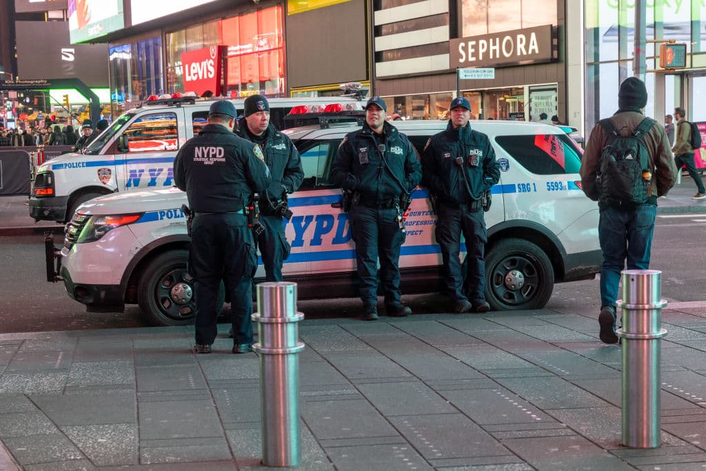 Policía de Nueva York refuerza seguridad tras ataques de Estados Unidos a Irán