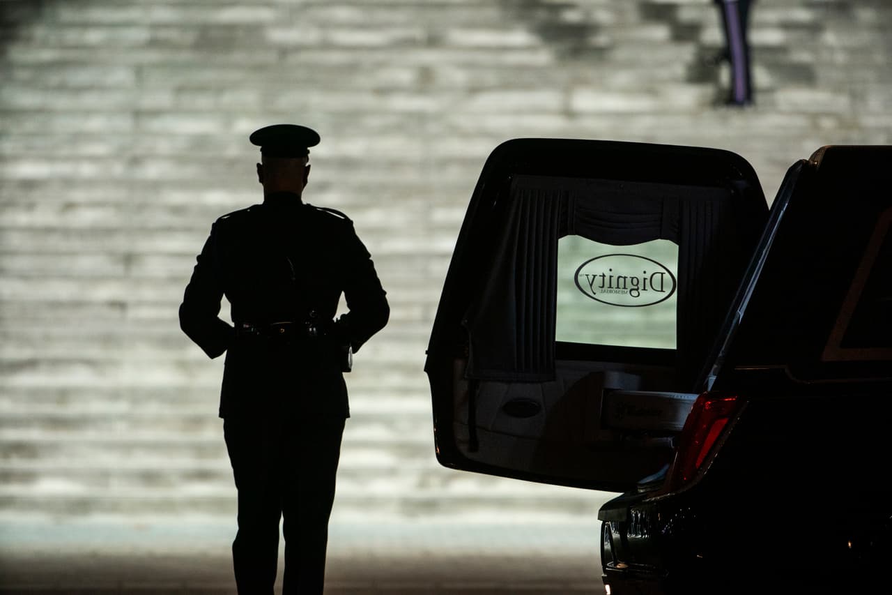 La mayoría de los estadounidenses decidió cambiar la manera de despedir a sus muertos