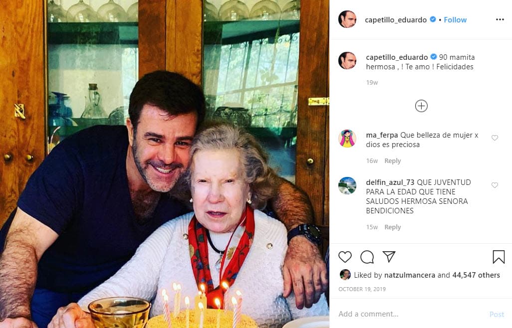 Además, utiliza la plataforma para felicitarla en su cumpleaños cada 19 de octubre: "
<b>90 mamita hermosa</b>. Te amo. ¡Felicidades!".