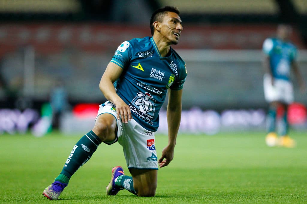 Brayan Angulo marcó a los 81’ el tanto que sentenció al actual campeón del futbol mexicano. León recibirá al Puebla y Cruz Azul hará lo propio con Mazatlán en la J9 del Guard1anes 2021.