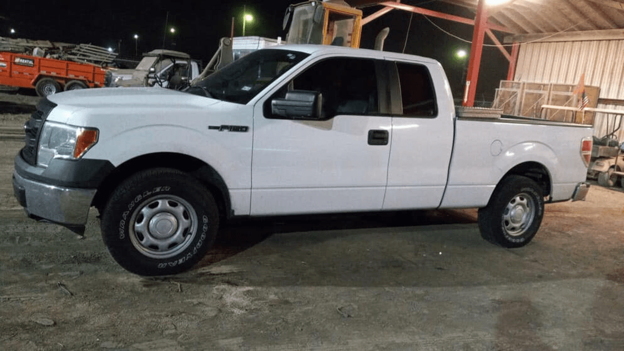 Todos los carros deben pagarse el mismo día de la compra, dice la policía de San Antonio en una publicación.