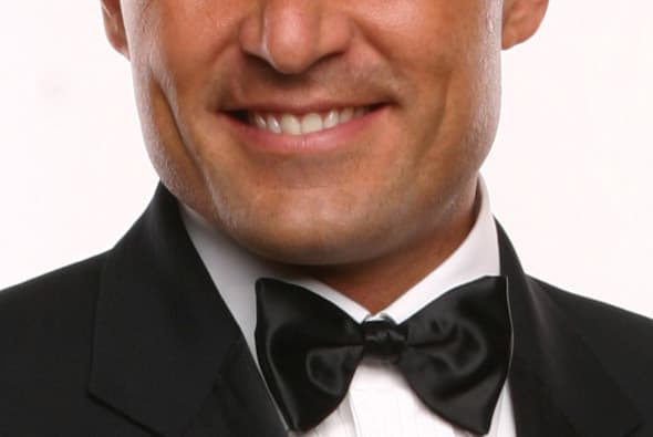 Su sonrisa angelical es la favorita de muchas, actualmente lo vemos portarse muy mal cada noche. ¿Lo reconoces?