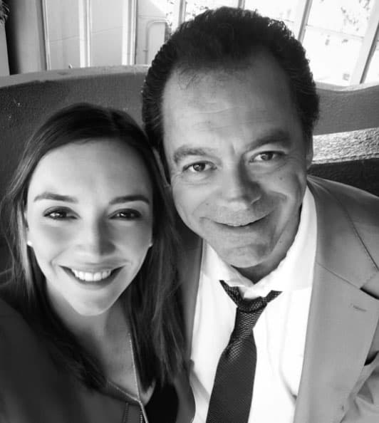 Regina Blandón trae el talento en las venas, su papá es el actor Roberto Blandón.