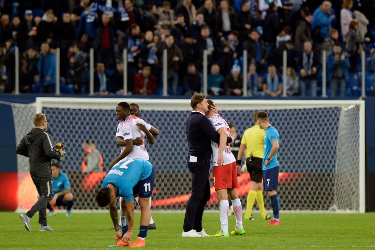 La fiesta y celebración de los clasificados se vivió en la Europa League a la espera de conocer sus próximos rivales.