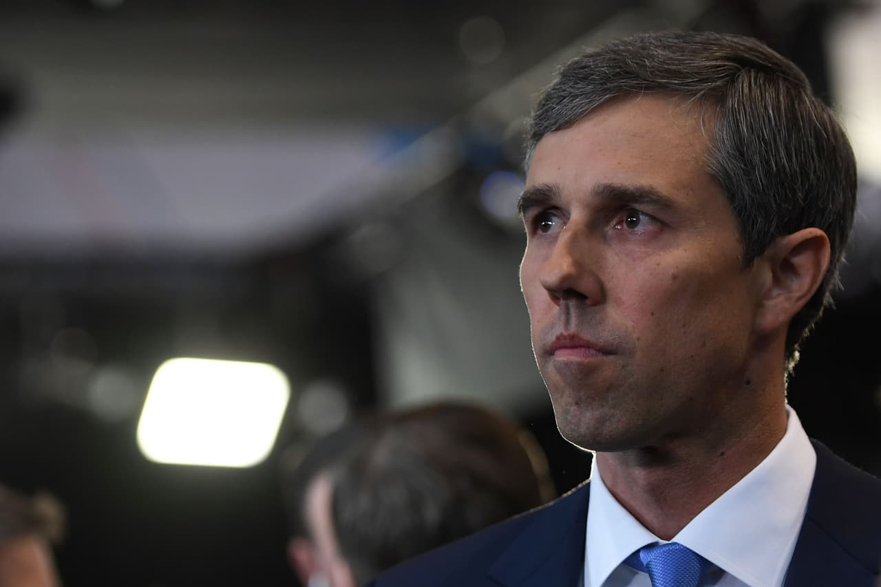 El excongresista por El Paso, 
<a href="https://www.univision.com/temas/beto-orourke">Beto O'Rourke</a>, intervino en un video en el que participaron otros aspirantes a la nominación demócrata para la presidencia de 2020. "[Donald Trump] es el presidente que más ha destruido, ha incitado al odio y el más racista en la historia del país. Está, literalmente, destruyendo la fundación de Estados Unidos", aseguró.