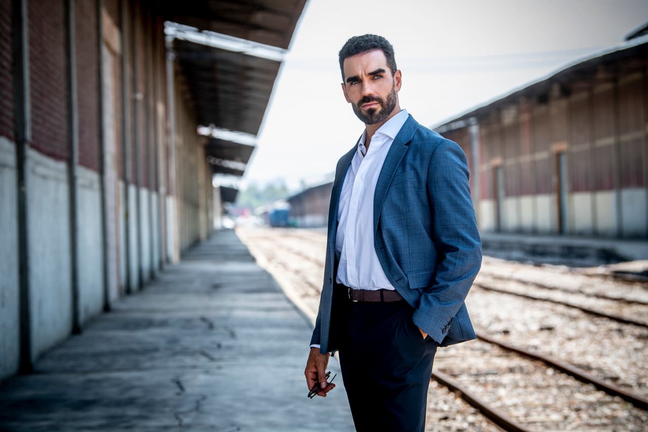 <h2 class="cms-H2-H2"><b>MARCUS ORNELLAS</b></h2>
<br>
<br>El melodrama Mujer de Nadie y el personaje de Fernando le dio el pase directo al actor brasileño para estar nominado como 
<b>Mi Actor Favorito</b>.