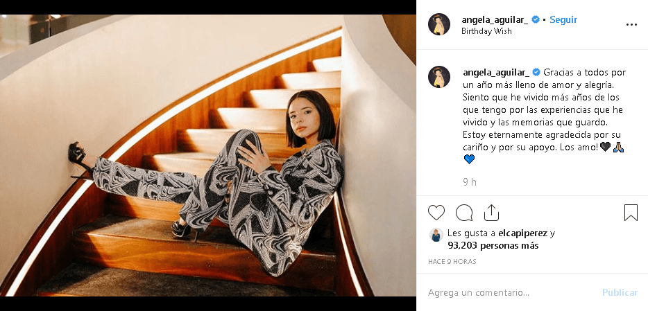 "Gracias a todos por un año más lleno de amor y alegría. 
<b><a href="https://www.univision.com/entretenimiento/el-impresionante-talento-oculto-de-angela-aguilar-con-su-caballo-video" target="_blank">Siento que he vivido más años</a> </b>de los que tengo por las experiencias que he vivido y las memorias que guardo", escribió la menor de los cuatro hijos del cantautor Pepe Aguilar.