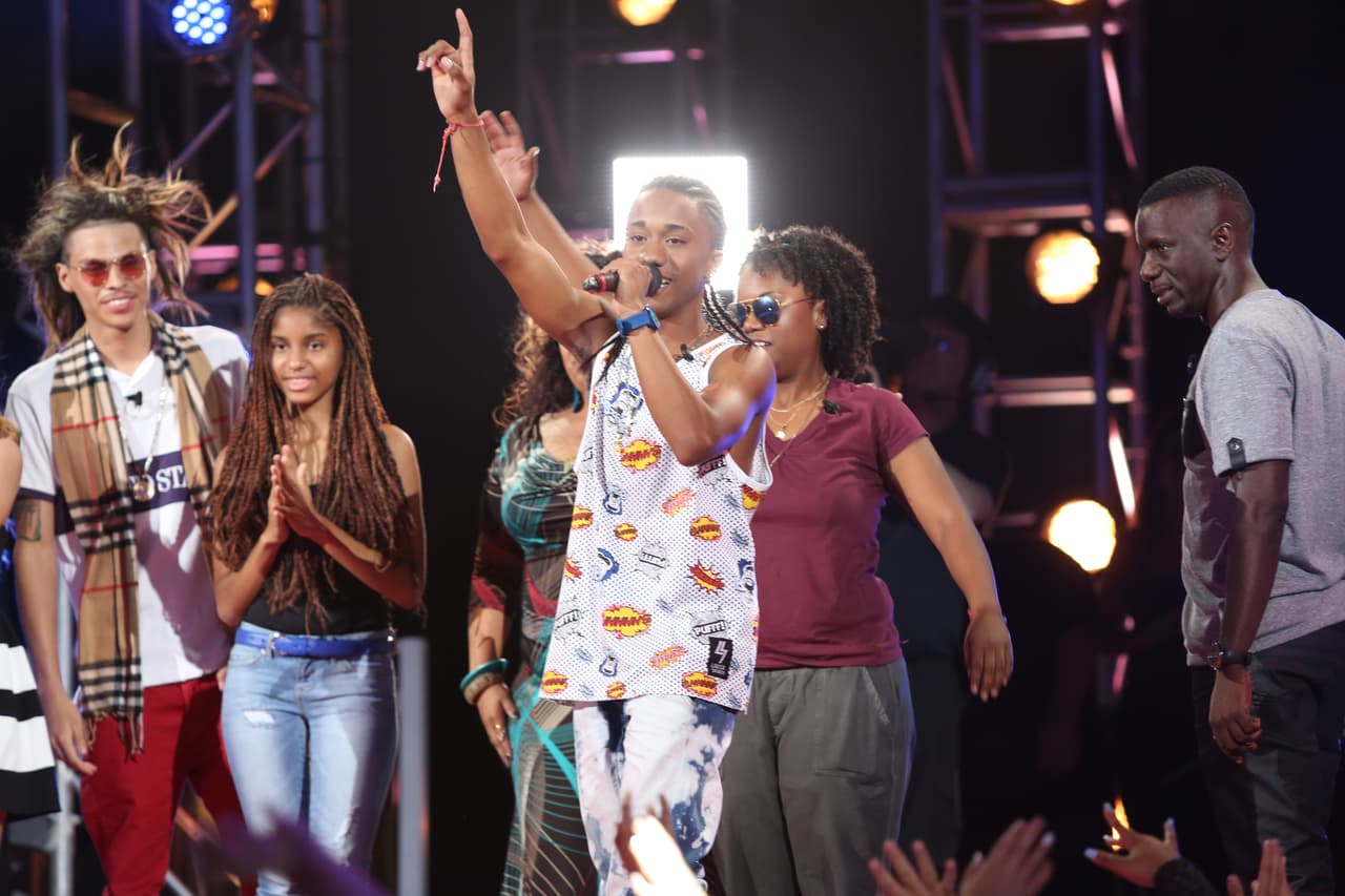 Los jueces quedaron encantados con el flow de Aaron. Una de las cosas que más nos gustó de Aaron fue su energía y cómo usa la música para escapar las malas influencias.