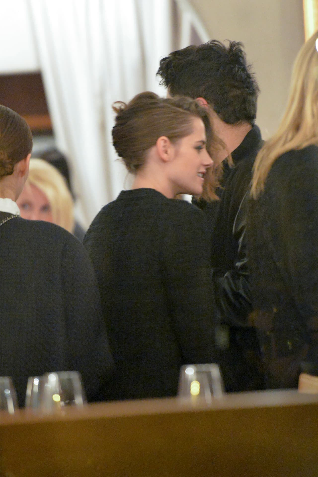 Estaba en una fiesta íntima con una amiga.